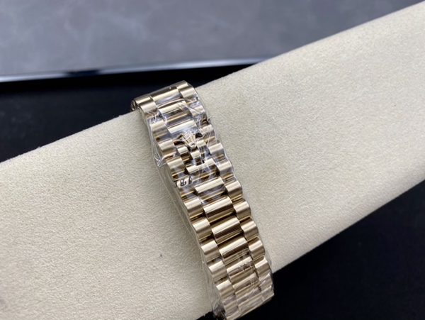 激安ロレックス着用イメージ